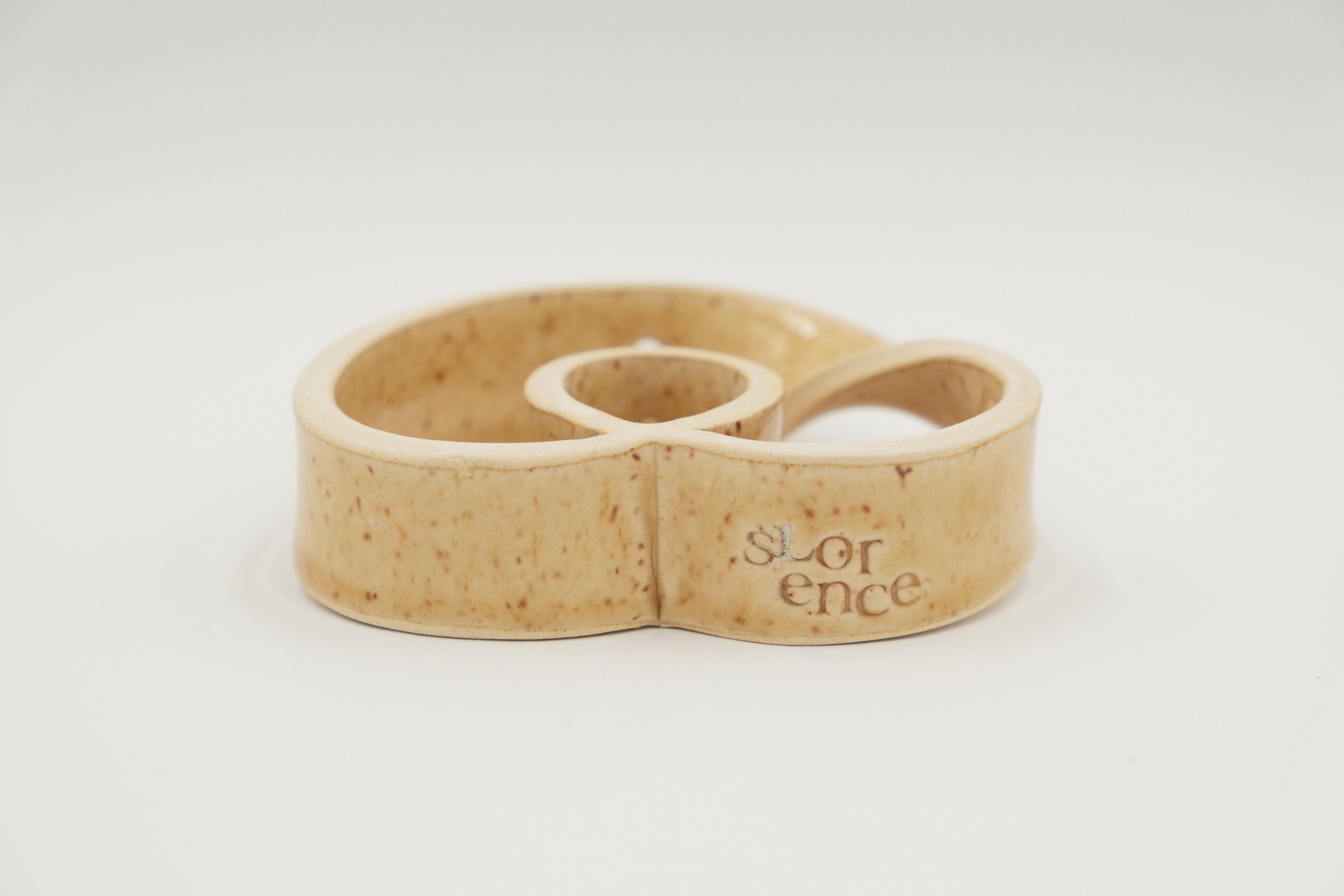 Slorence_Ringvase mini_Caramel