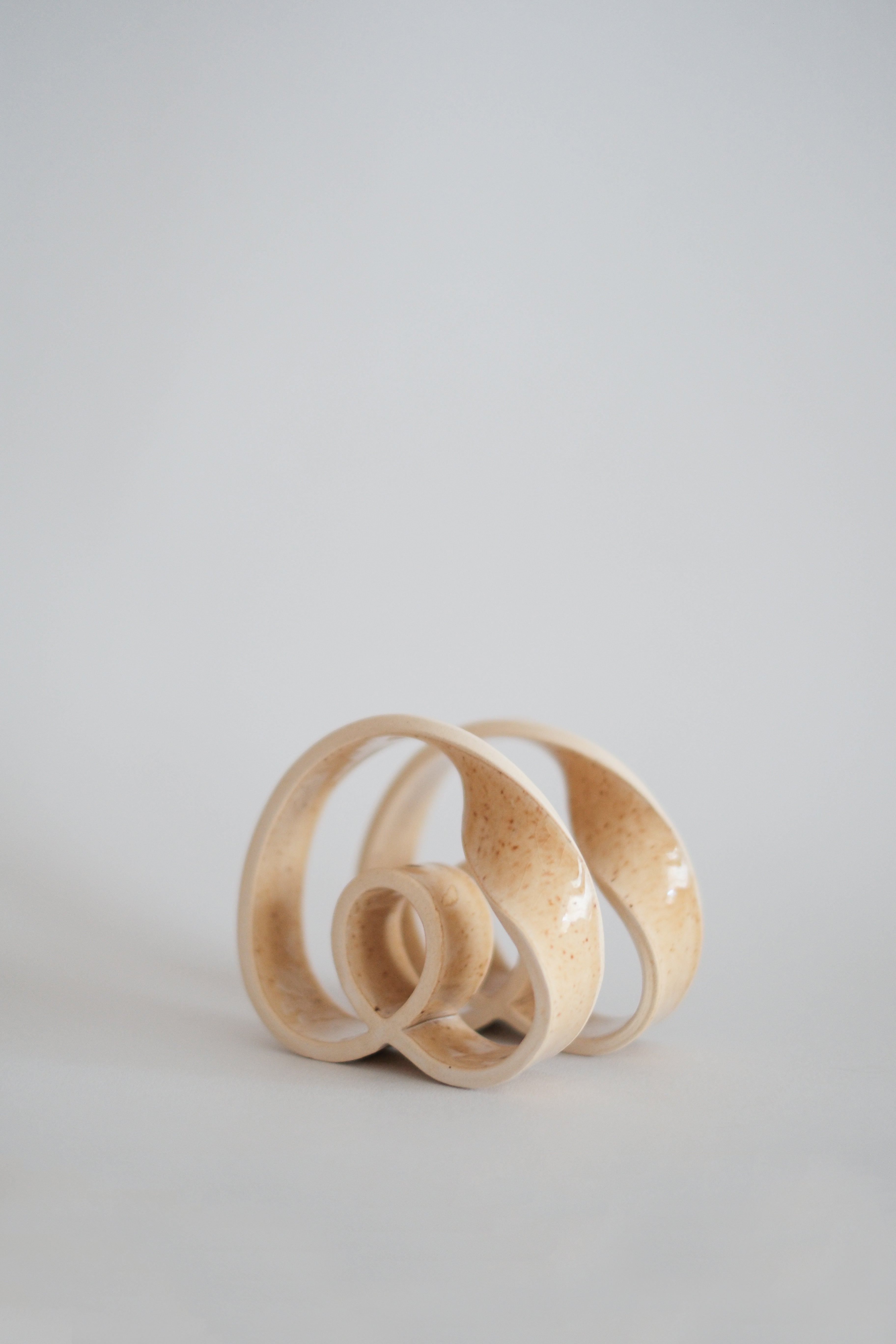 Slorence_Ringvase mini_Caramel