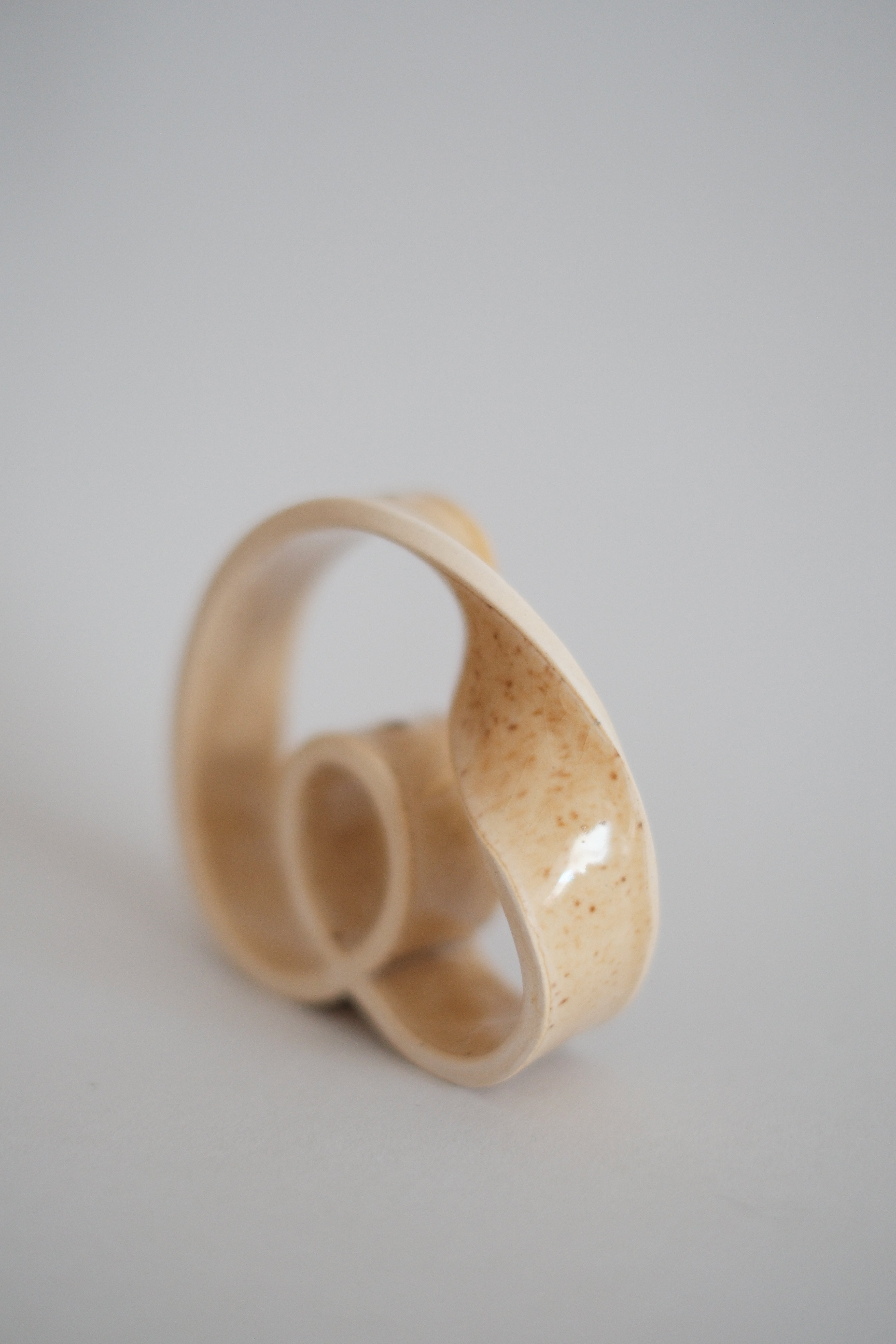 Slorence_Ringvase mini_Caramel